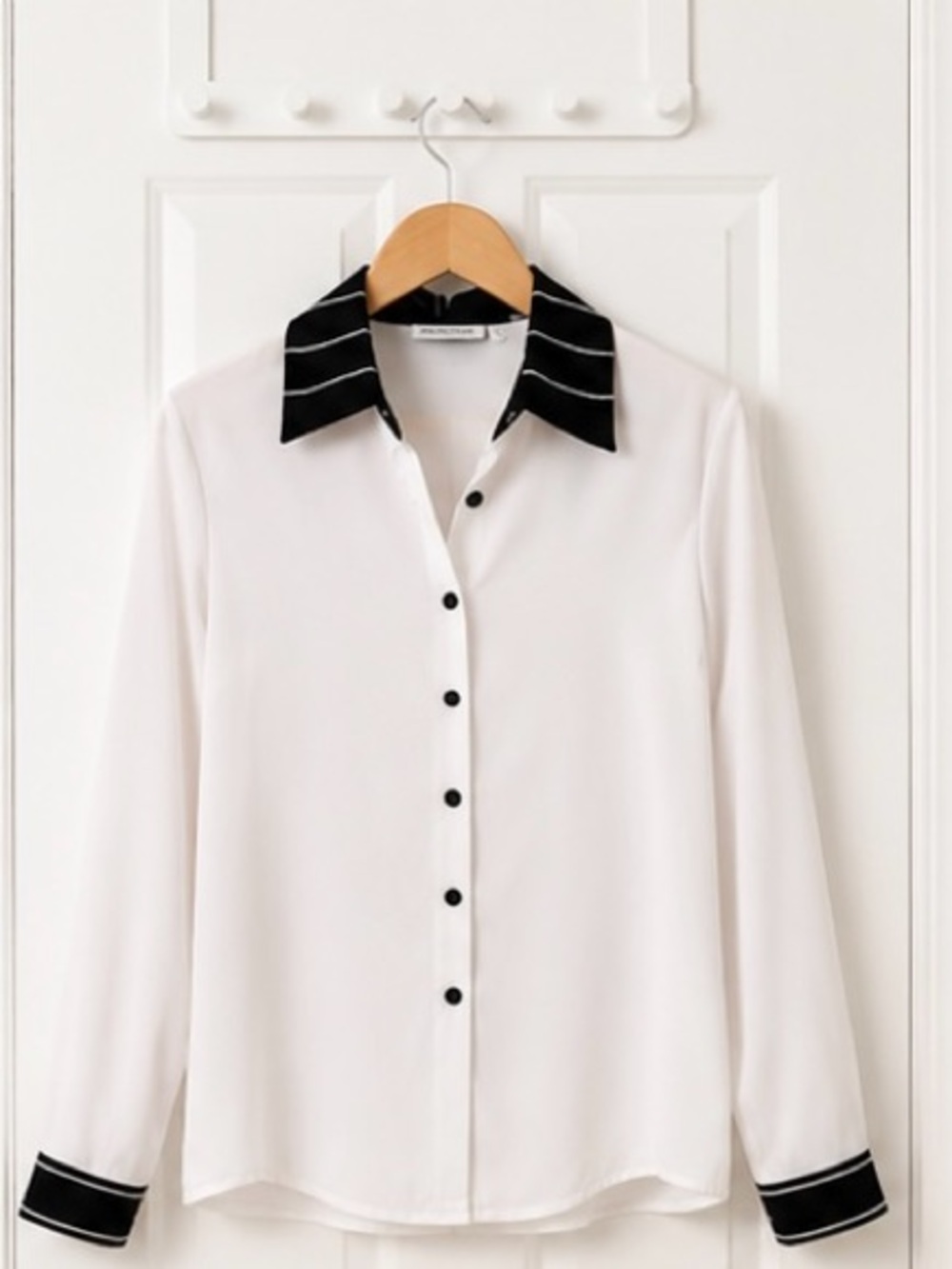 Apparenza White Blouse with Black Trim